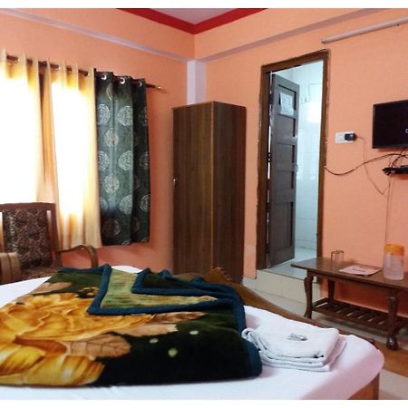Hotel Rock Stone Мусори Екстериор снимка